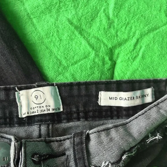 Sexy Y2K Grunge Mid Jeans - Picture 2 of 8